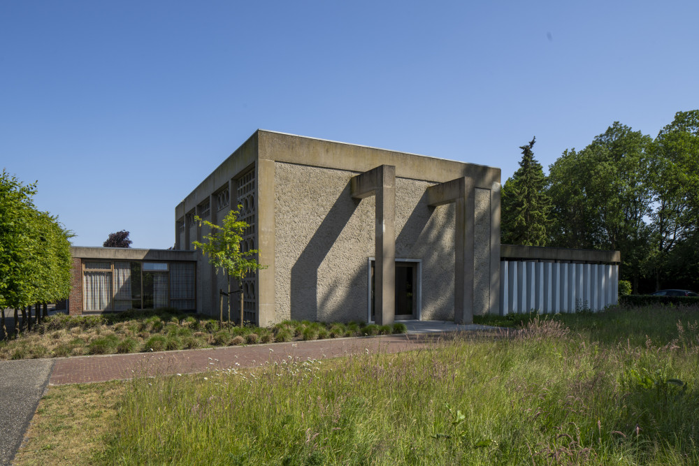Selwerderhof met oude en nieuwe aula